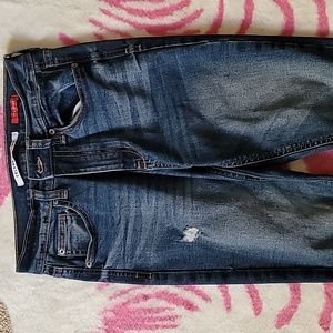Celebrity pink the spice jeans. Juniors size 5/7. Stretchy and distressed.
